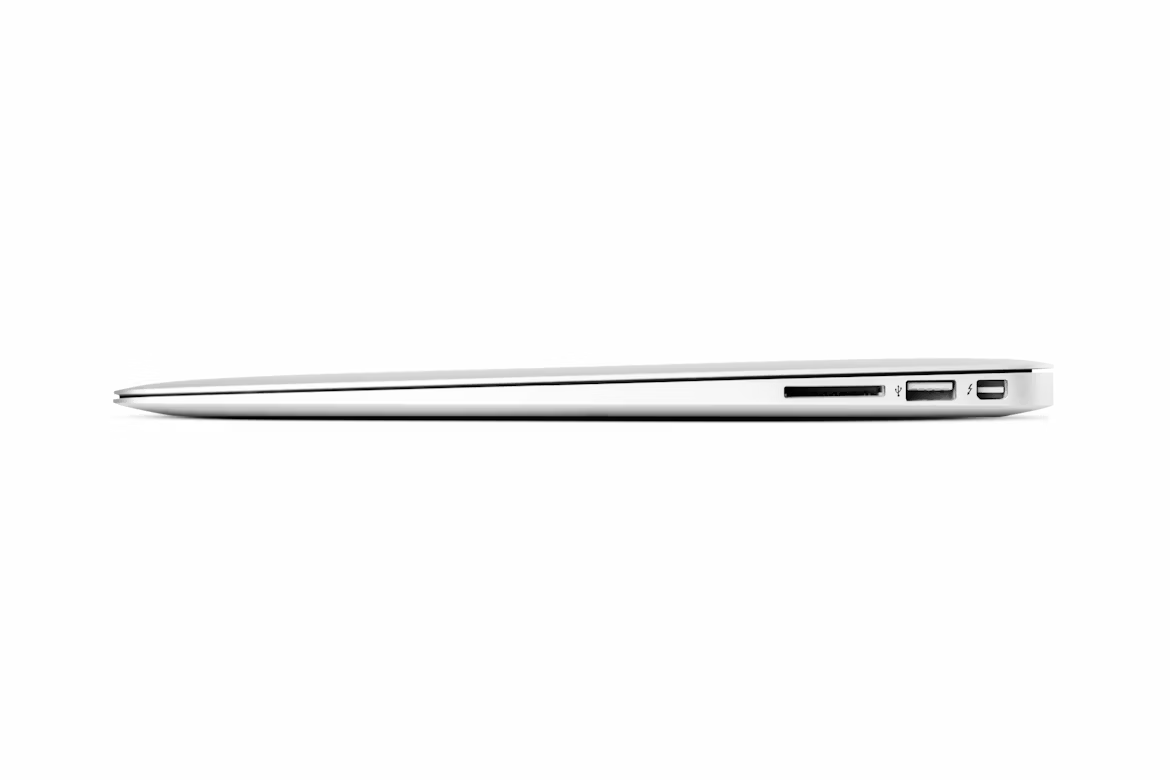 Refurbished Apple MacBook Air A1466 (Core i5/8GB/128GB/Mac OS Sierra/13.3")