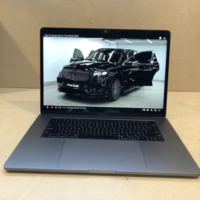 Apple MacBook Pro (2141) i7 (2019) 4 GB Graphics card (16 inch, Space Grey) (Refurbished)