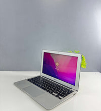 Apple MacBook Air A1465 Intel Core i5/13.3 Inch, Silver (Refurbished )