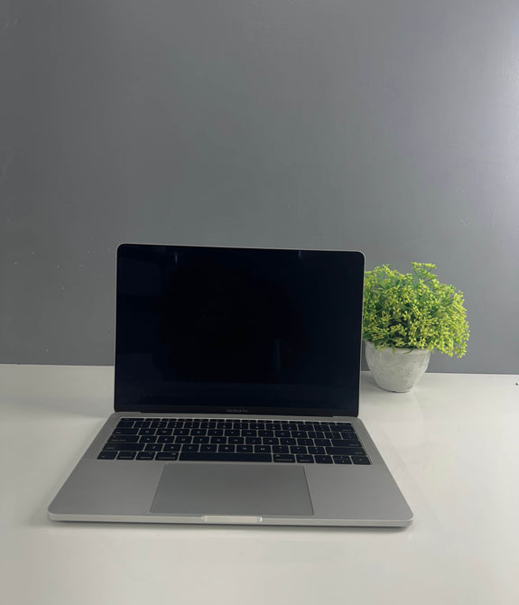 Apple MacBook Pro A1708 i7 2Gb graphic card