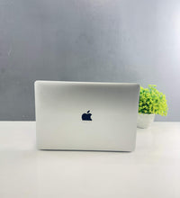 Apple MacBook Pro A1708 i7  16 GB
