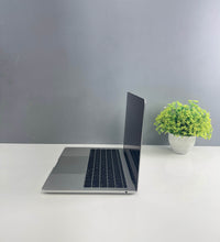 Apple MacBook Pro A1708 i7