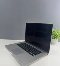 MacBook Pro A1398 2015 core 16 GB