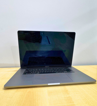 Macbook Pro (2019) A2141 Touch Bar Laptop 16-Inch Display, Intel Core i7 (16GB RAM/512GB SSD)5.5 GB Graphics Card Space Grey (Pre-Owned)