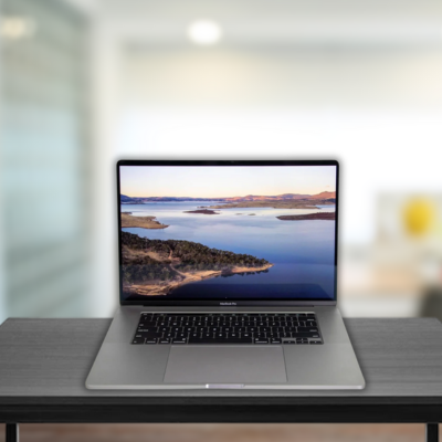 Apple MacBook Pro A1707 Touch Bar– 2.8GHz i7, 16GB RAM, 512GB SSD, 4GB Graphics, 15.4″ Retina, Touch Bar(Pre-Owned)